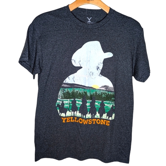 Men's distressed Yellowstone graphic T-shirt - Picture 5 of 6